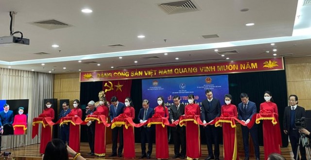 Khai trương Diễn đàn hỗ trợ đầu tư cho người Việt Nam ở nước ngoài